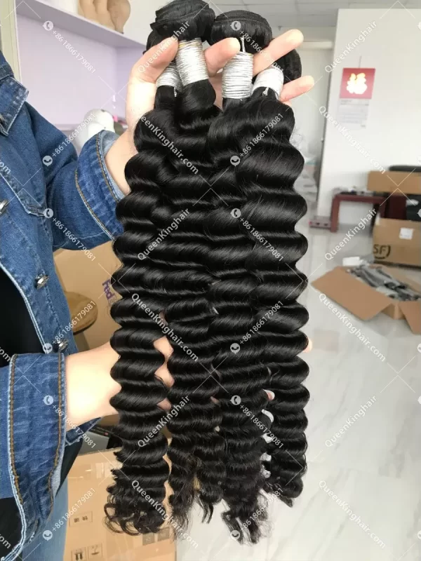 Deep Loose Wave 30Inch Brazilian Weft Hair Bundles Natural Color 100% Human Hair Weave 1/3/4 pcs for Africa American Women