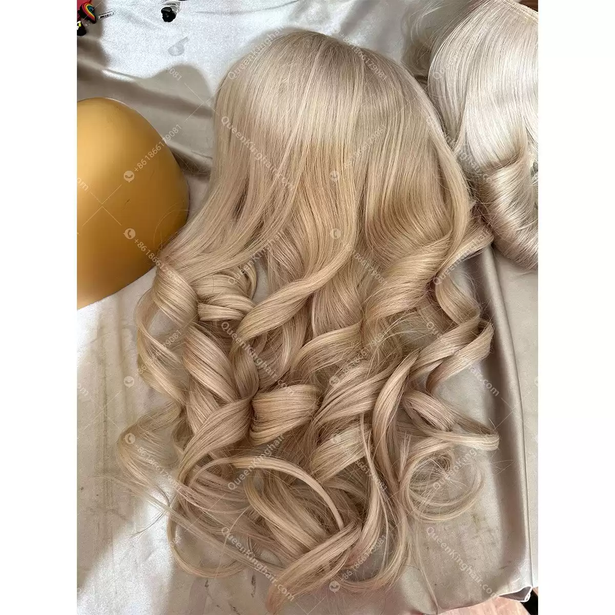 U part wig 26 inches 200 grams ashy blonde