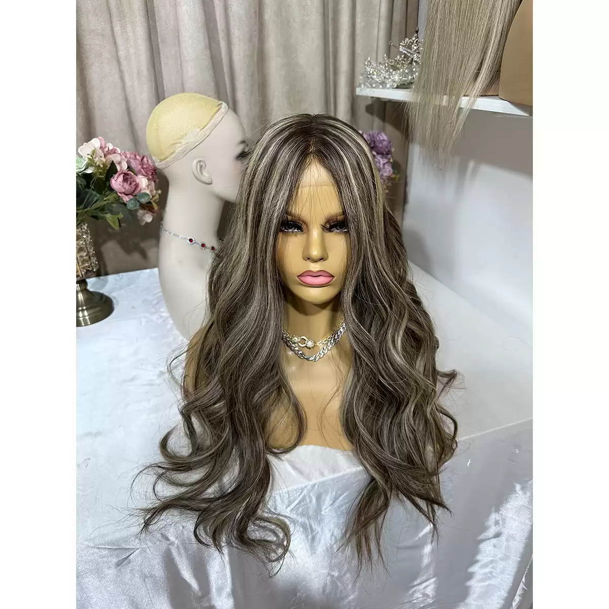 24 inches 13x4 Hd lace double drawn virgin hair brunette color dark brown with blonde balayage