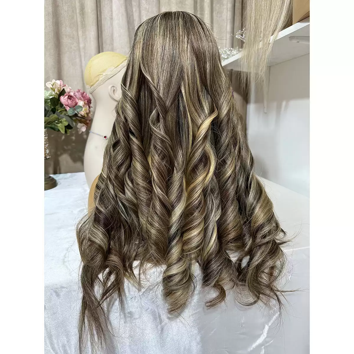 24 inches 13x4 Hd lace double drawn virgin hair brunette color dark brown with blonde balayage