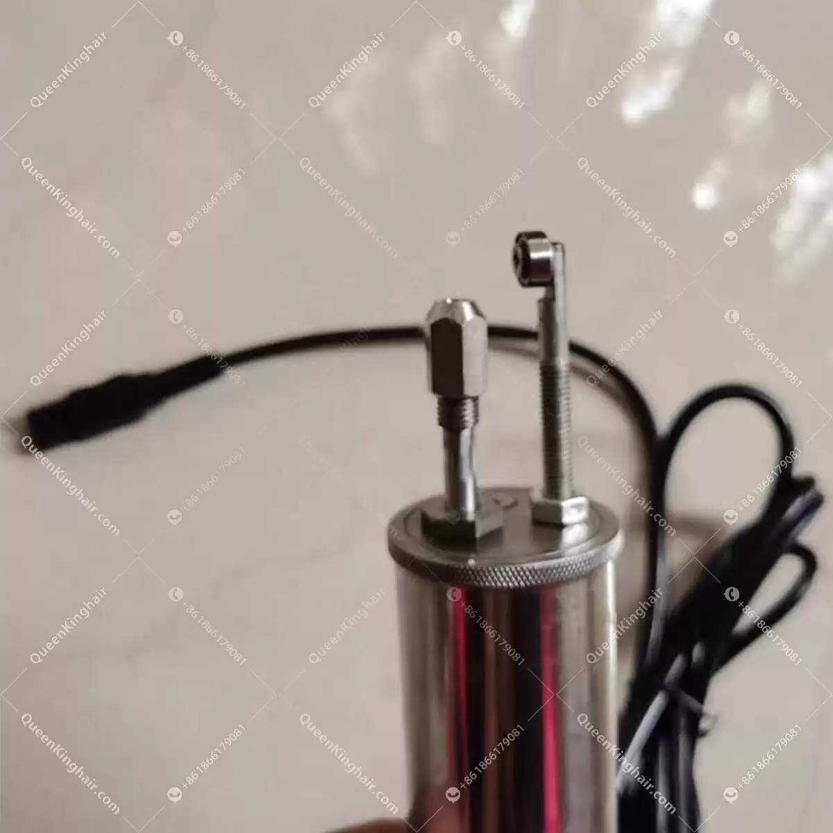 Pu injection machine for hair