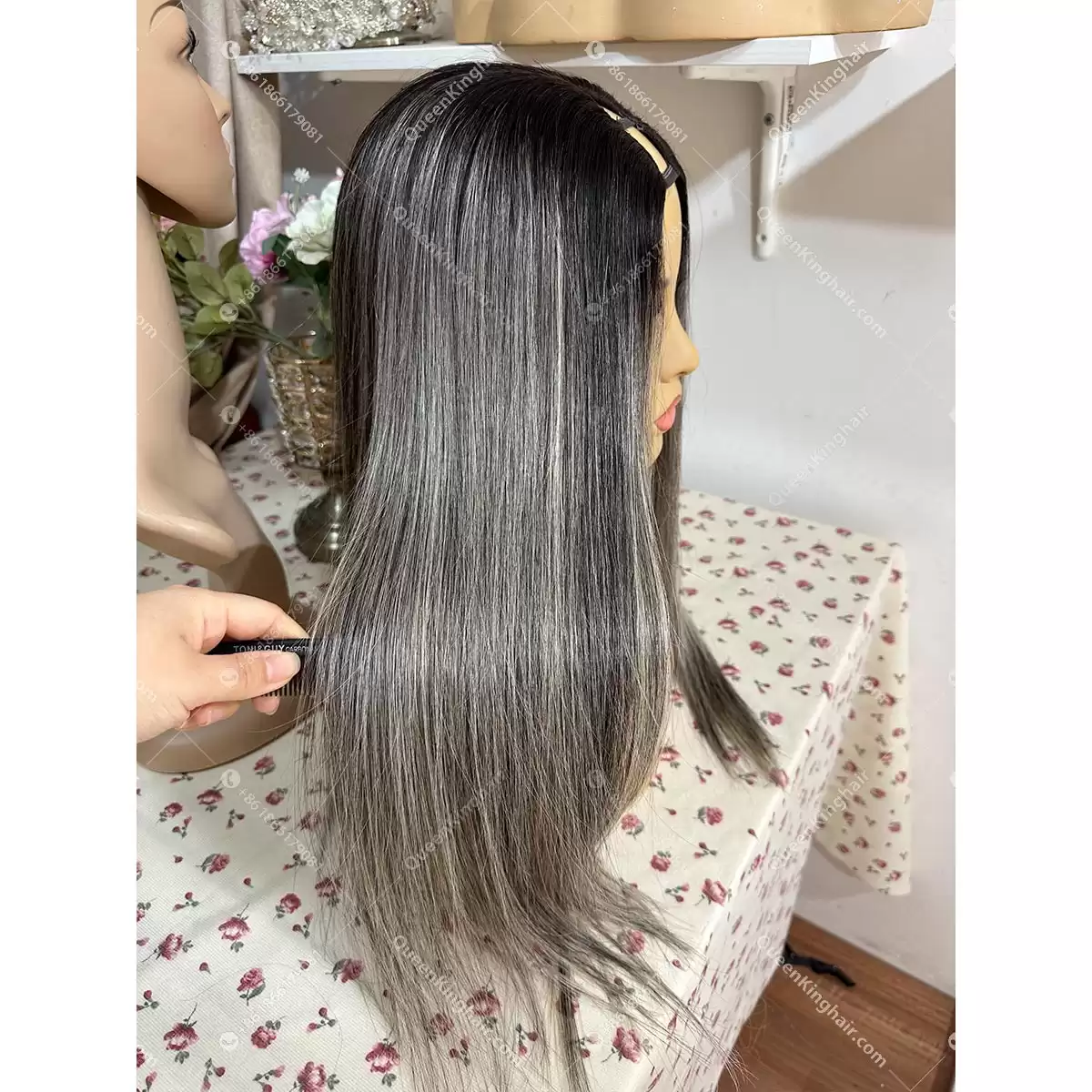 20 inches v part medium size cap with 3 clips inside the cap 200 grams dark brown with blonde highlights wavy
