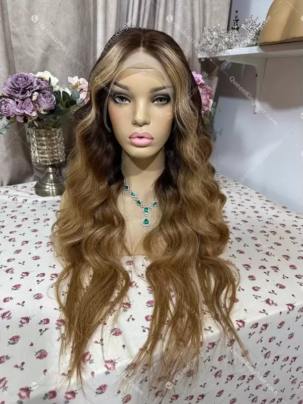 28 inches 13x6 transparent lace 200% density Beyoncé ombré camel color wig