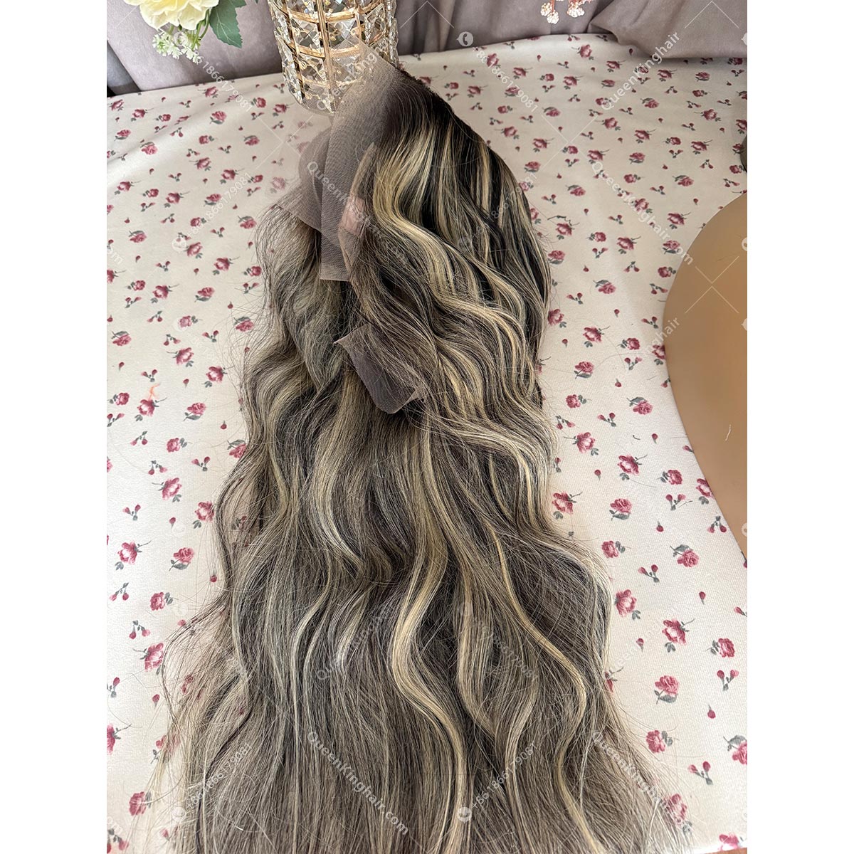 Ombré 613 blonde and natural black balayage 13x6 150% density transparent lace wavy