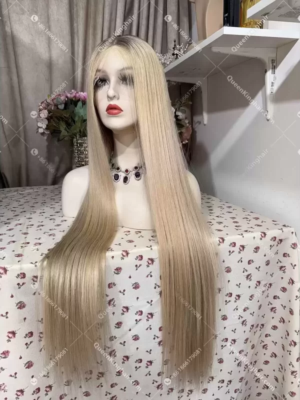 28 inches full Hd lace double drawn virgin hair ombré blonde ashy brown roots with blonde in front hairline 41